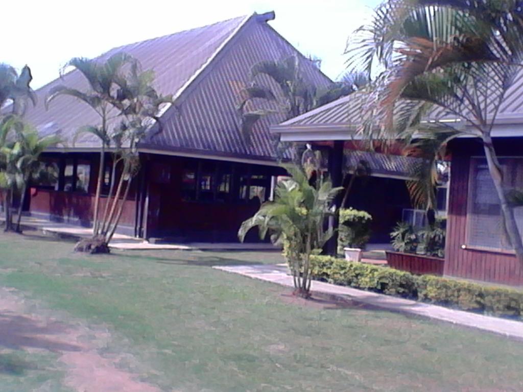 The Friendly North Inn Labasa Bagian luar foto